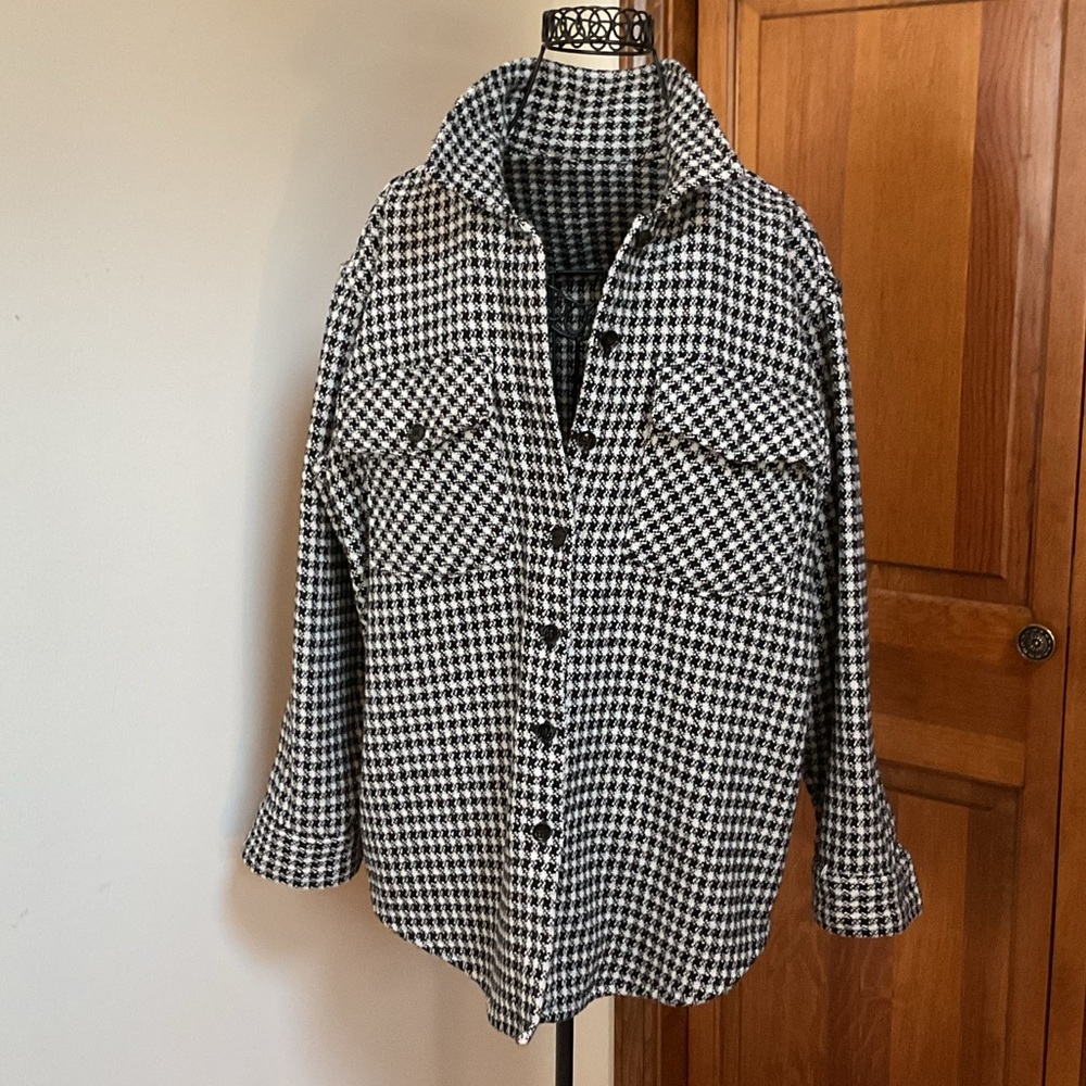 Black and White Houndstooth Button-Up Shirt/Jacket Medium/Large - Picture 1 of 4